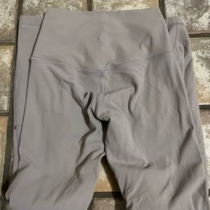 LULULEMON ALIGN LEGGINGS!!